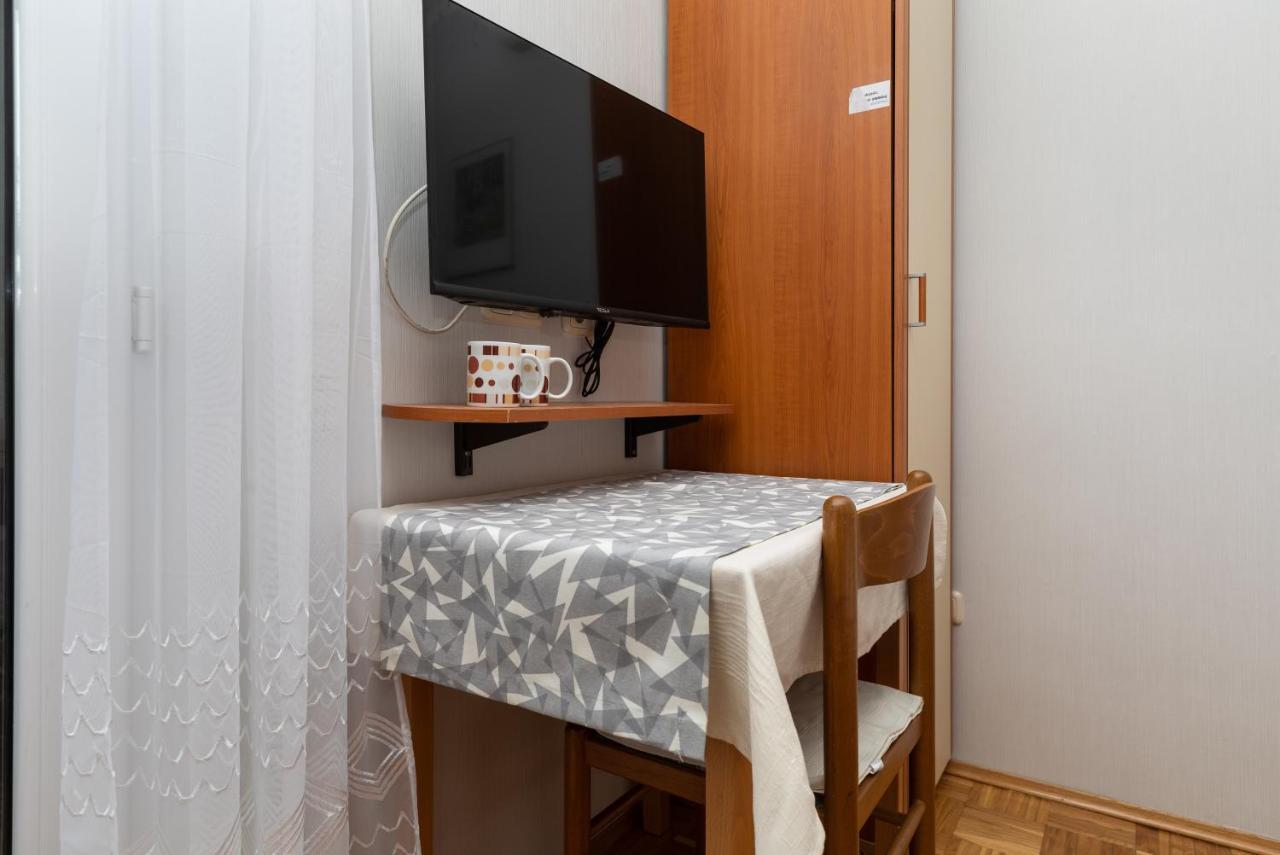 Apartment Duce 5973B Omis Bagian luar foto