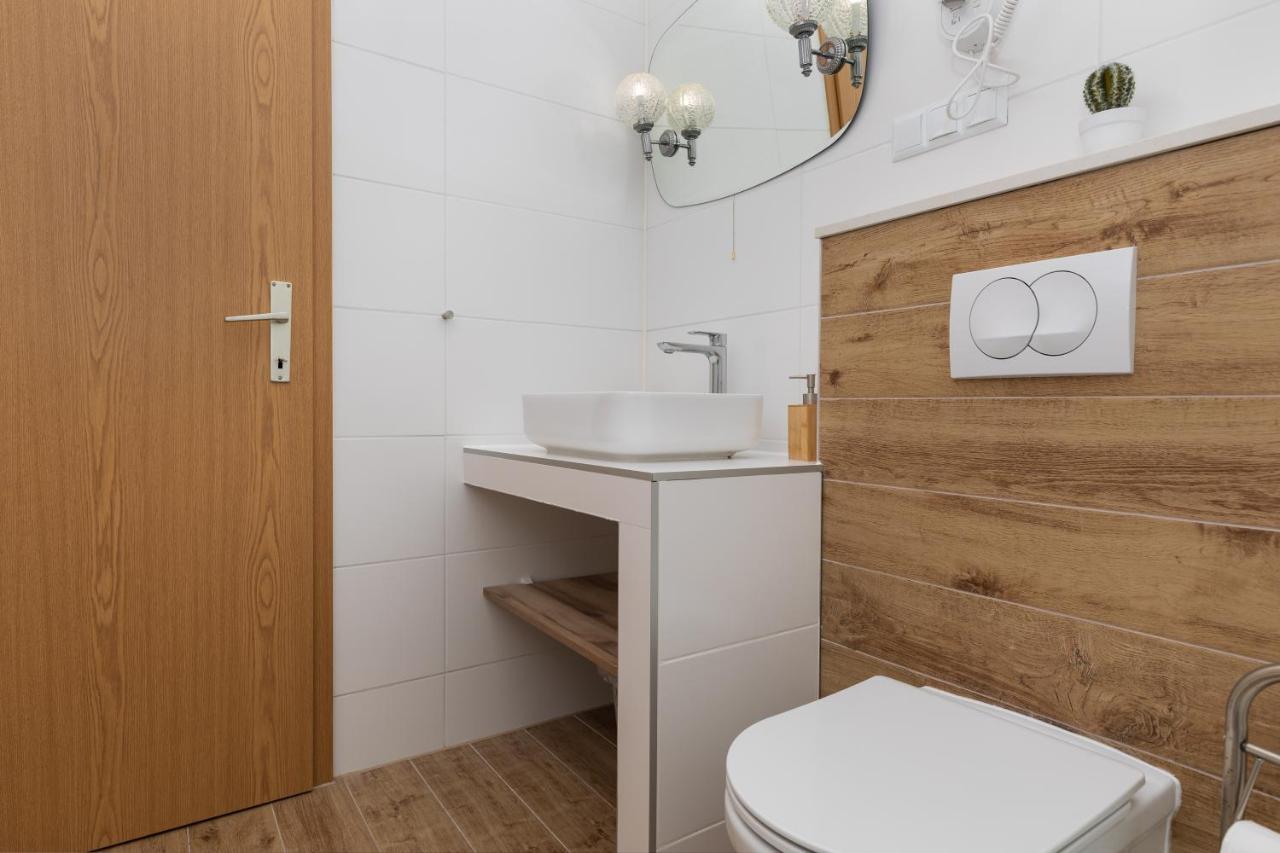 Apartment Duce 5973B Omis Bagian luar foto