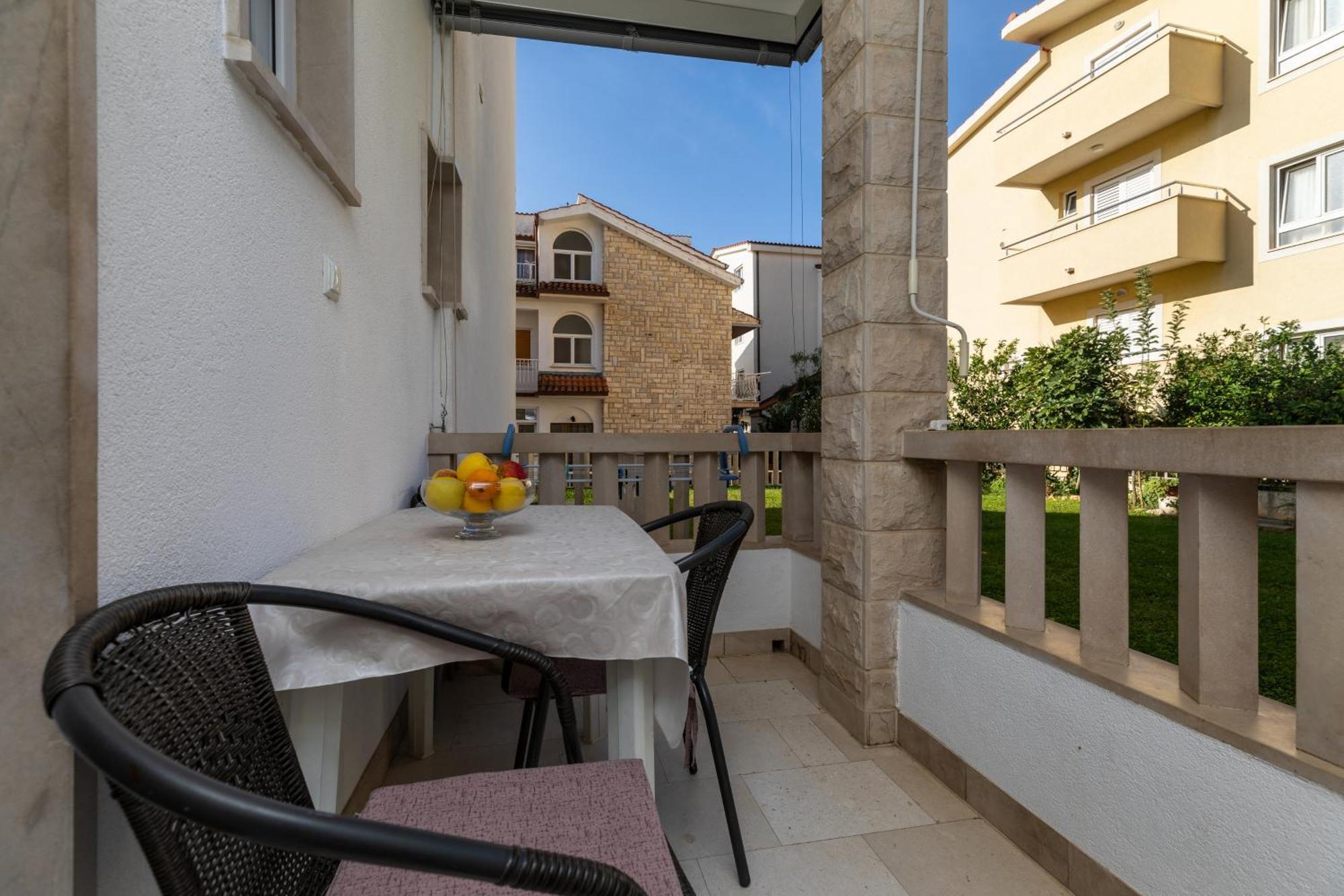 Apartment Duce 5973B Omis Bagian luar foto